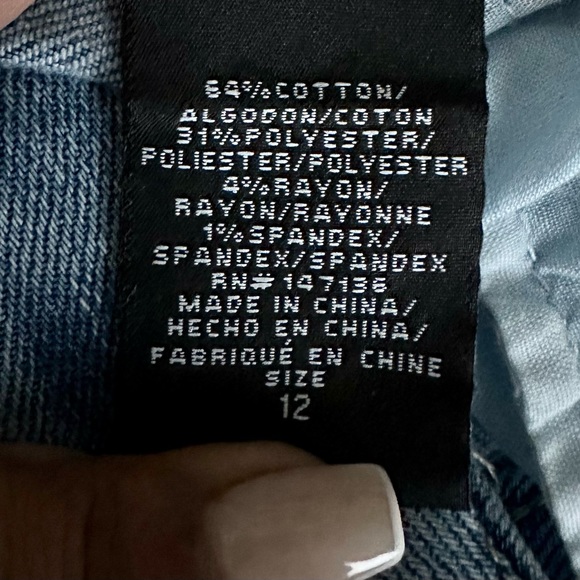 COPY - 1822 Denim Tomboy Bermuda Shorts - Picture 12 of 12